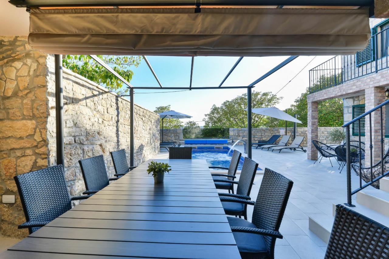 Lisane Ostrovicke Stone Villa Didovi Snovi With Heated Pool מראה חיצוני תמונה