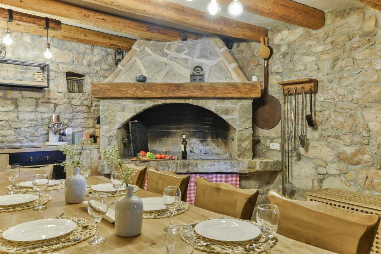Lisane Ostrovicke Stone Villa Didovi Snovi With Heated Pool מראה חיצוני תמונה