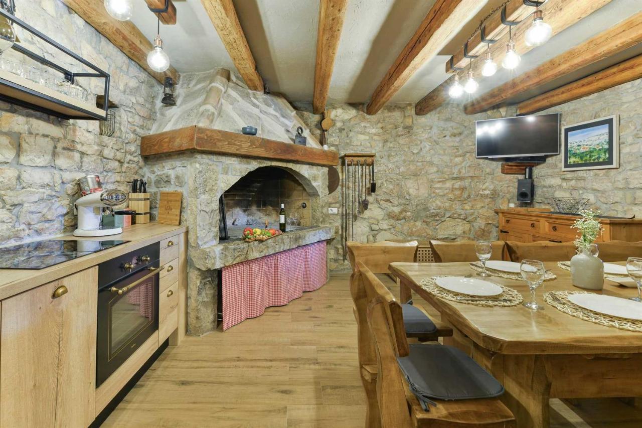 Lisane Ostrovicke Stone Villa Didovi Snovi With Heated Pool מראה חיצוני תמונה