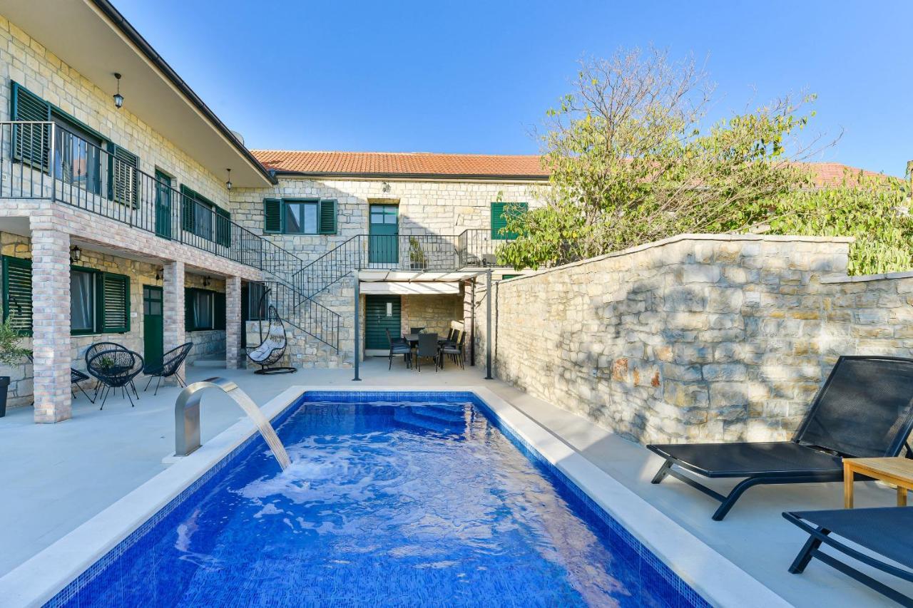 Lisane Ostrovicke Stone Villa Didovi Snovi With Heated Pool מראה חיצוני תמונה