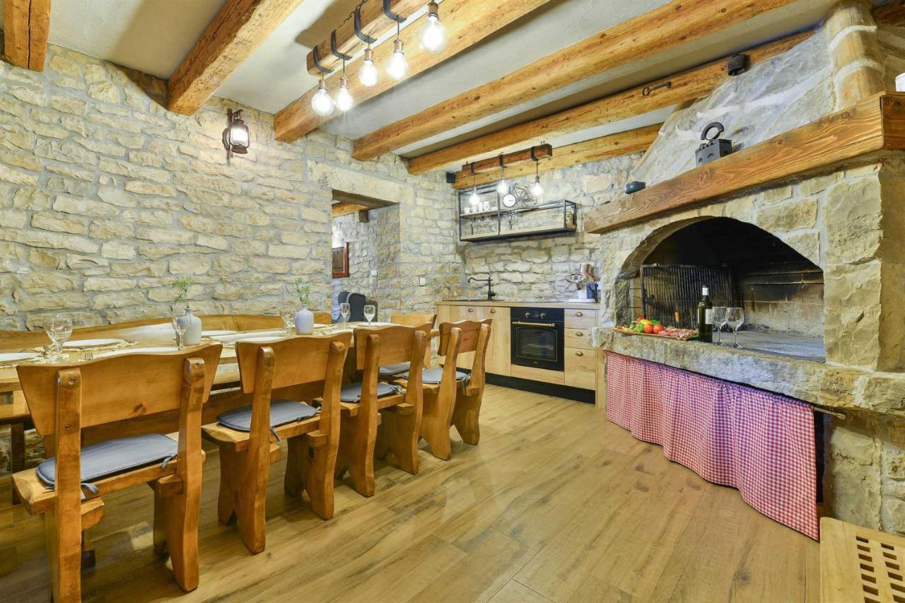Lisane Ostrovicke Stone Villa Didovi Snovi With Heated Pool מראה חיצוני תמונה