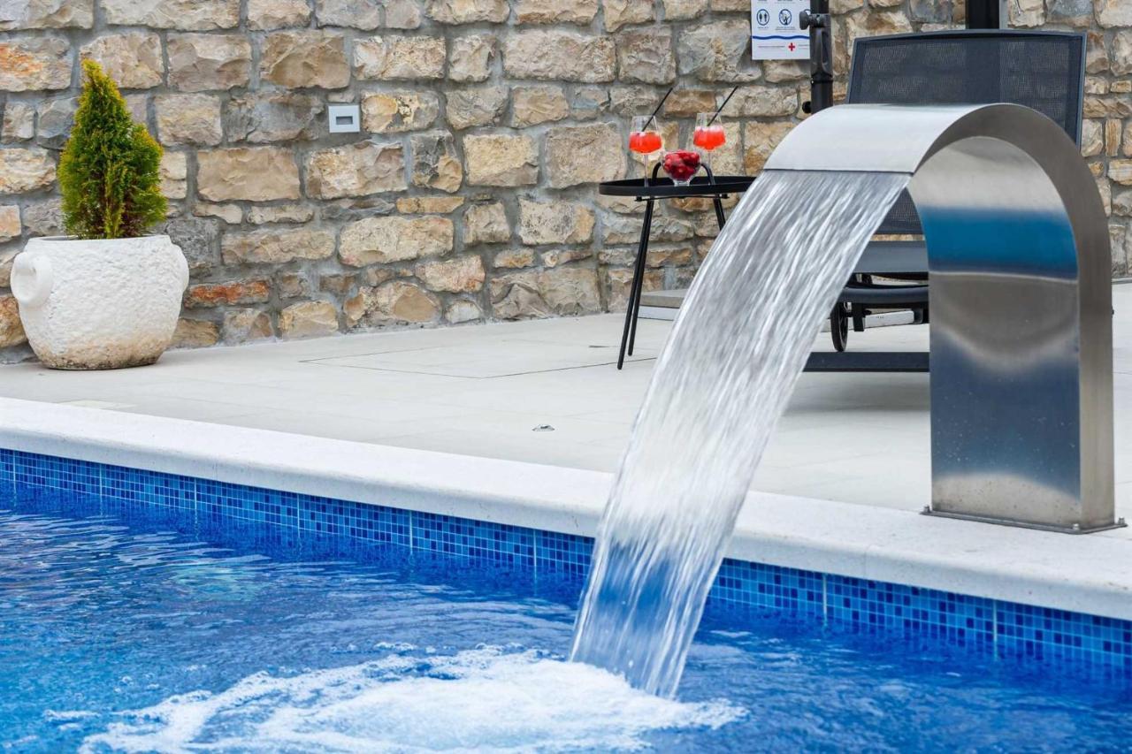 Lisane Ostrovicke Stone Villa Didovi Snovi With Heated Pool מראה חיצוני תמונה