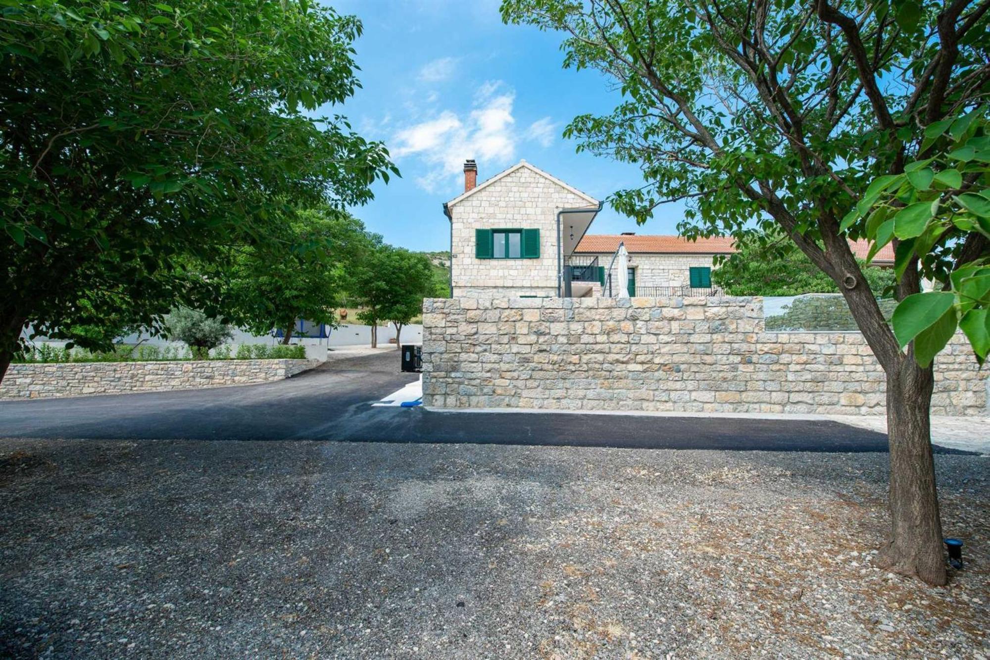 Lisane Ostrovicke Stone Villa Didovi Snovi With Heated Pool מראה חיצוני תמונה