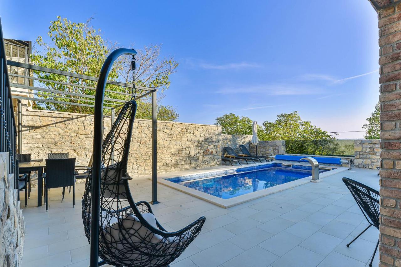 Lisane Ostrovicke Stone Villa Didovi Snovi With Heated Pool מראה חיצוני תמונה